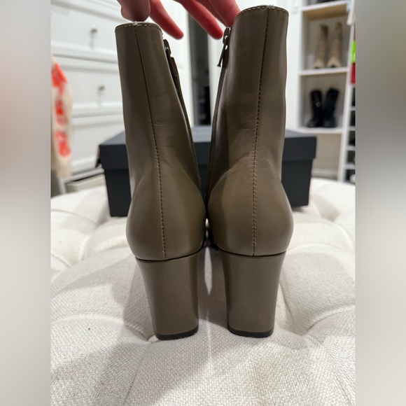 NWT Club Monaco Taupe Leather Jorga Ankle Boots - Picture 3 of 8